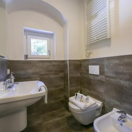 Apartamento Poolside Cristina *