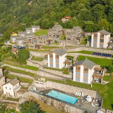 Poolside Cristina Apartment Bellano